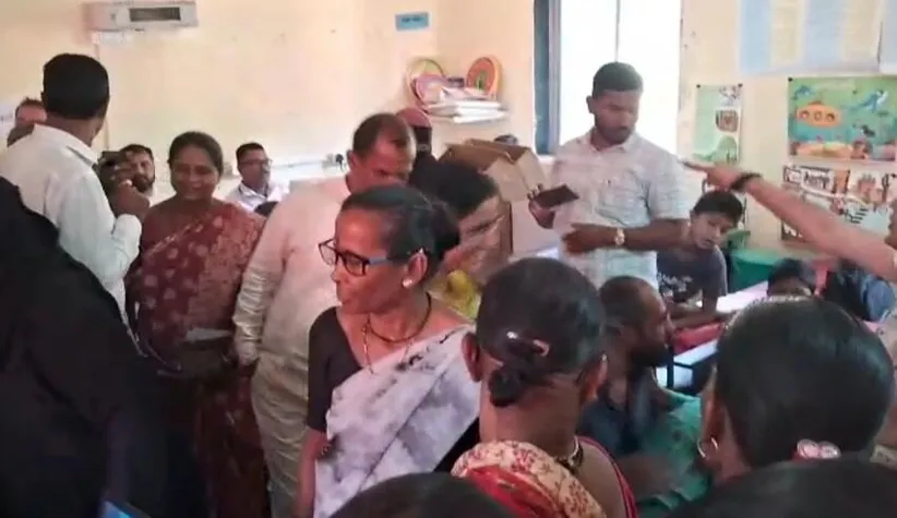 Adarsh Swarajya | छत्रपती शिवाजी महाराज महाराजस्व समाधान अभियान अंतर्गत...