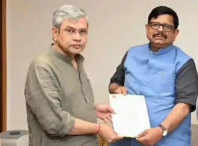 Adarsh Swarajya | बदलापूरहून फक्त अर्ध्या तासात गाठता येणार नवी मुंबई