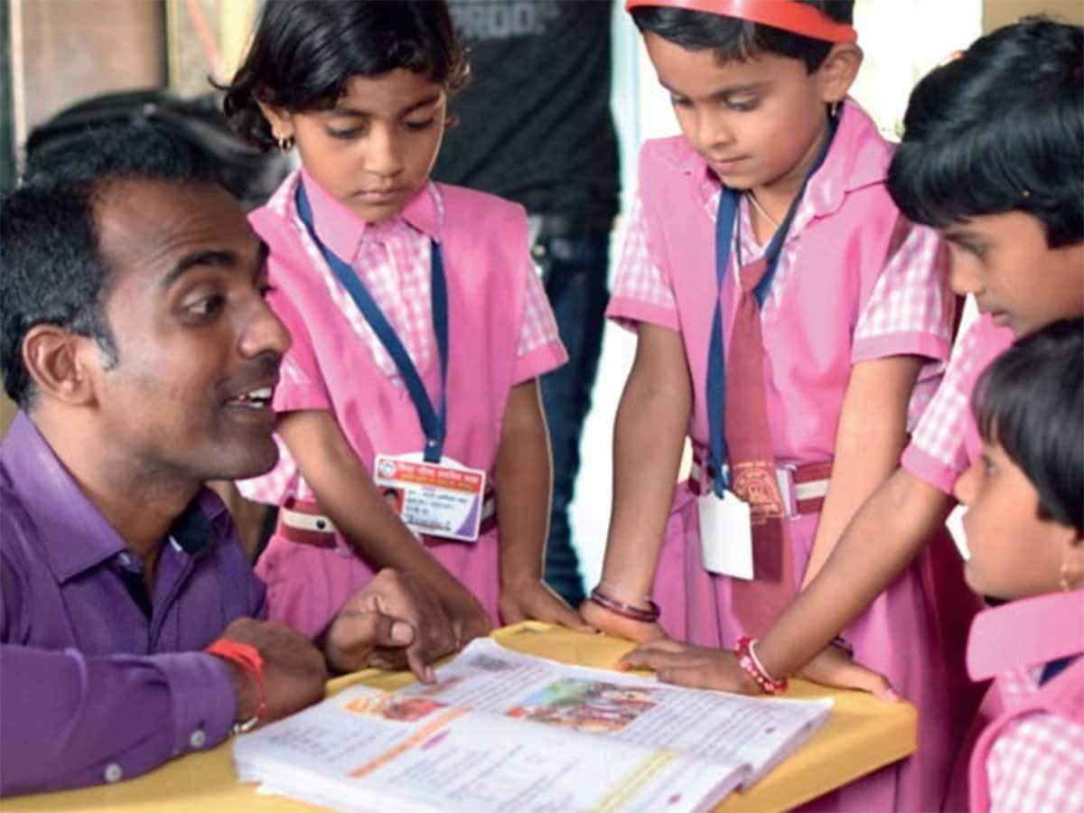 Adarsh Swarajya | महाराष्ट्रातील शिक्षकाने पटकावले ‘ग्लोबल टीचर प्राईज’