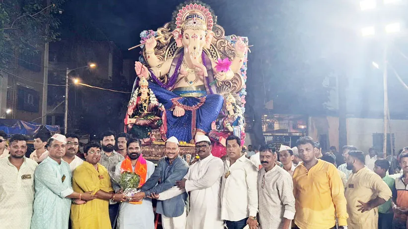Adarsh Swarajya | जिजामाता नगरचा विघ्नहर्ताचे  आगमन गणेशभक्तांच्या भव्य...