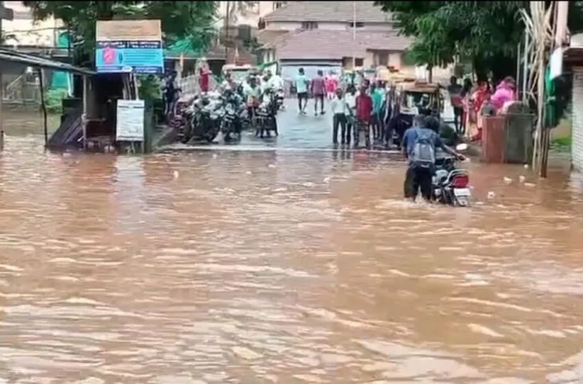 Adarsh Swarajya | रत्नागिरी जिल्ह्यातील काही भागात पूरस्थिती…