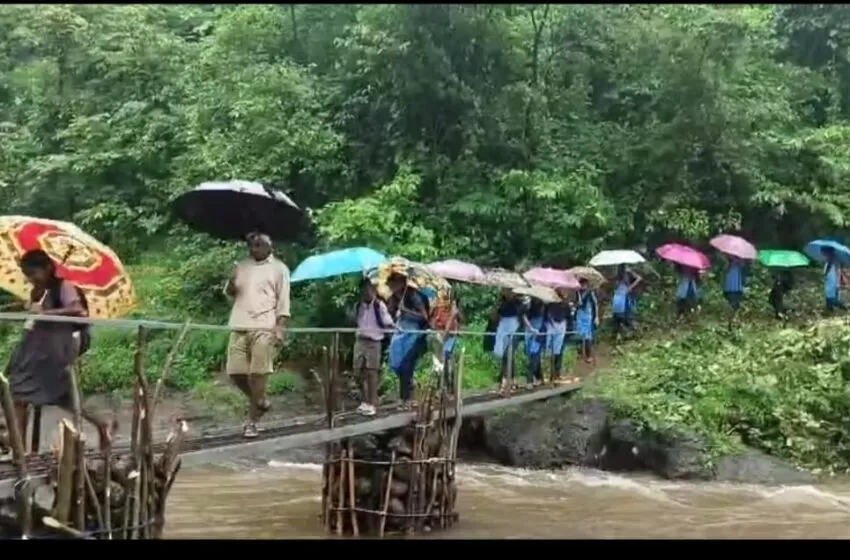 Adarsh Swarajya | फांगूळगव्हाण ग्रामस्थांच्या पुलाचा प्रश्न सुटला..!