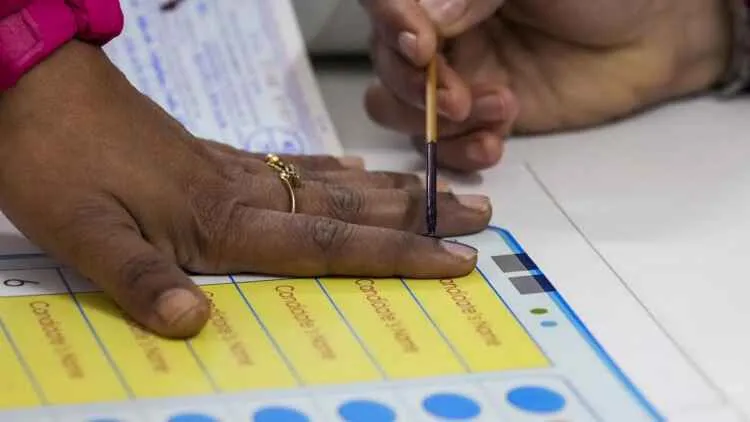 Adarsh Swarajya | पालिका निवडणुकीचा मुहूर्त आणखी पुढे?