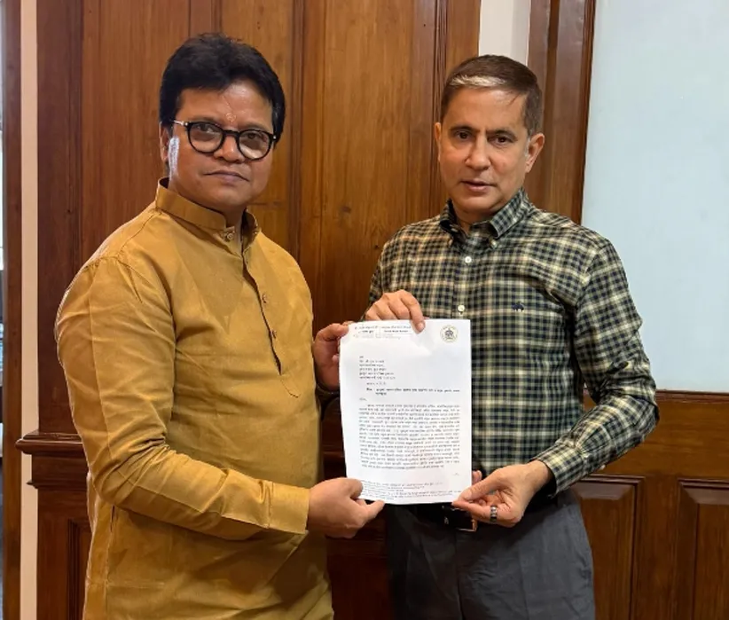 Adarsh Swarajya | मुंबईतील पश्चिम व पूर्व द्रुतगती महामार्ग, मुख्य रस्ते...