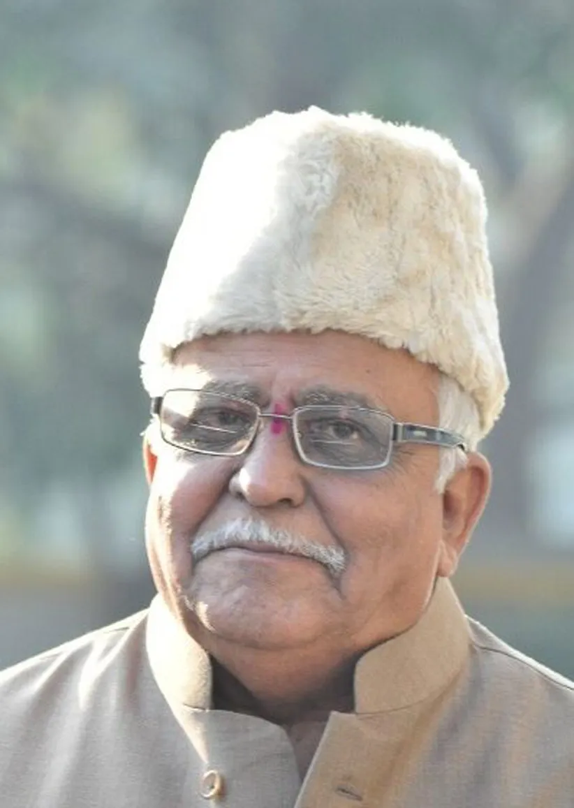 Adarsh Swarajya | निवृत्त सहसचिव गो.श्री.पंतबाळेकुंद्री यांचे निधन