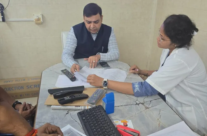 Adarsh Swarajya | अतिरिक्त महानगरपालिका आयुक्त (पश्चिम उपनगरे) डॉ. विपिन...