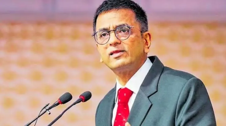 Adarsh Swarajya | माजी सरसरन्यायाधीश चंद्रचूड यांच्यावर रशियाकडून मोठी...