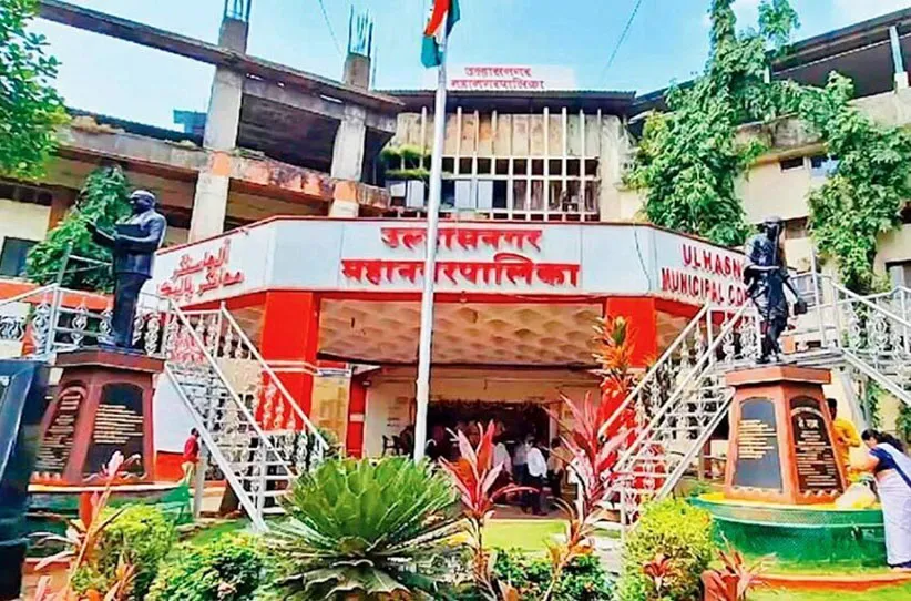 Adarsh Swarajya | विशेष संक्षिप्त पुनरीक्षण (SIR) मोहिमेत नागरिकांनी सक्रिय...