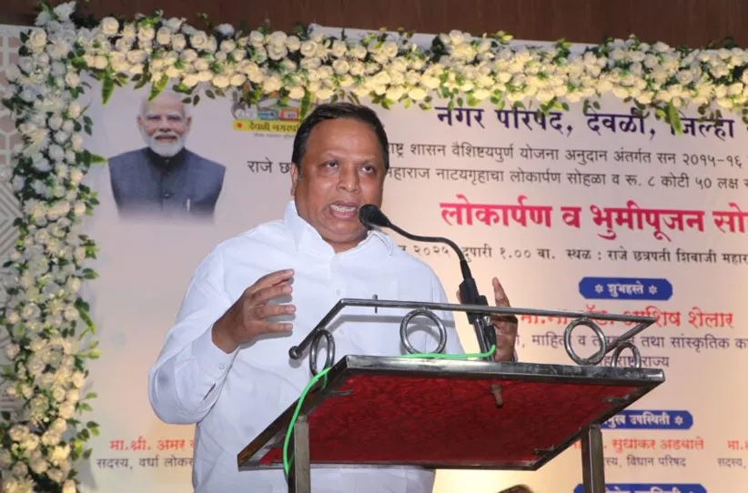 Adarsh Swarajya | दोन महिन्यात राज्याचे नवे नाट्यगृहधोरण
