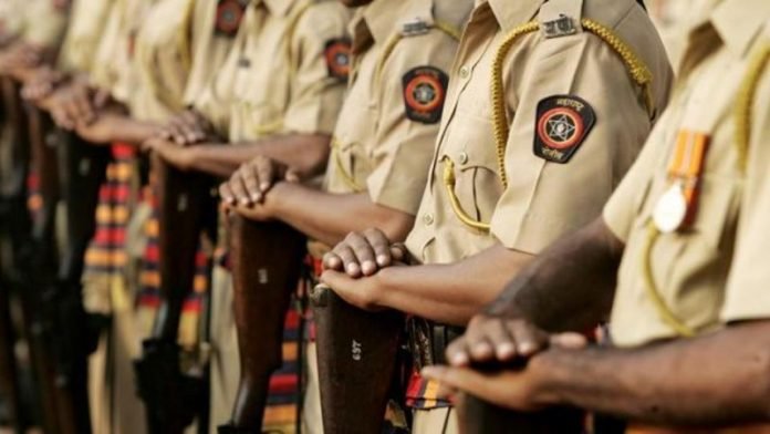 Adarsh Swarajya | महाराष्ट्रातील 57 शूर पोलिसांमध्ये नवी मुंबईतील तीघांचा...