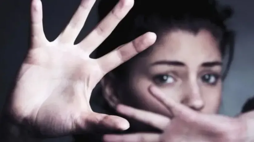 Adarsh Swarajya | मुंबईत महिला पोलिसाचा सासरच्या मंडळींकडून छळ