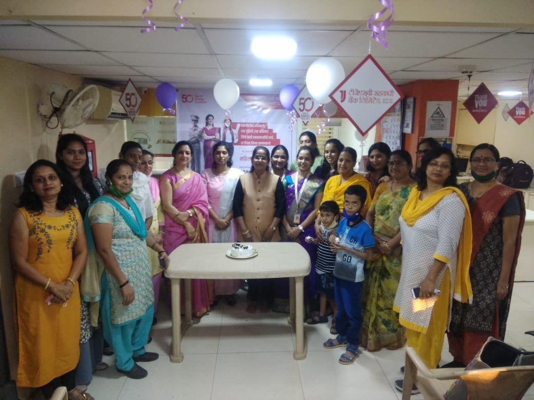 Adarsh Swarajya | महिलांना कायदेविषयक मार्गदर्शन