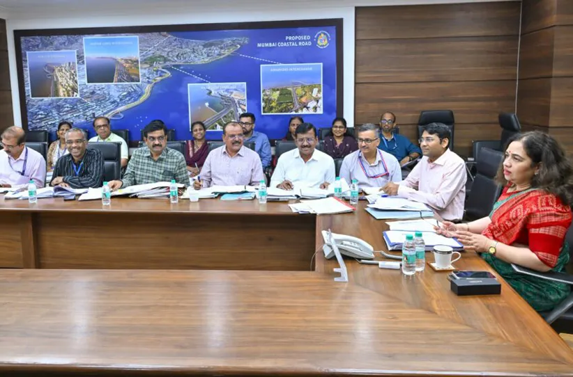 Adarsh Swarajya | थकीत करभरणा न करणाऱ्या मालमत्तांवर तत्काळ अटकावणी आणि...