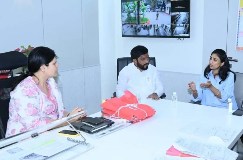 Adarsh Swarajya | पिण्याच्या पाण्यात नाल्याचे दुषित पाणी , नागरीकांच्या...