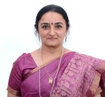 Adarsh Swarajya | डॉक्टर संध्या पुरेचा यांना कालिदास सन्मान जाहीर