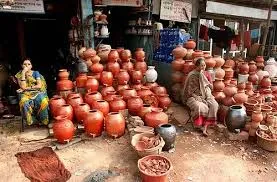 Adarsh Swarajya | धारावीतील कुंभारकामाला मिळणार आधुनिक तंत्रज्ञानाची...