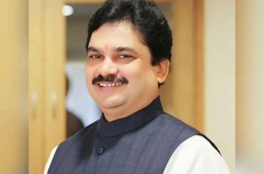 Adarsh Swarajya | पुरवणी मागण्यांमध्ये चोंडी विकास आराखड्यासाठी भरीव...