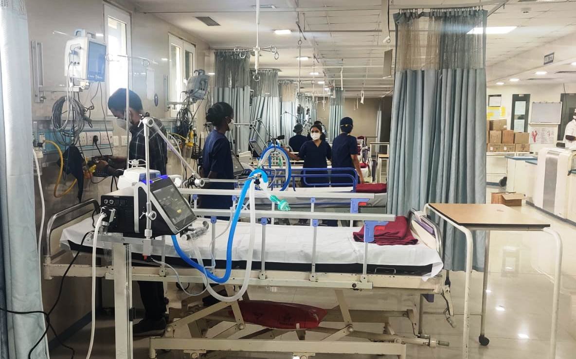 Adarsh Swarajya | एमजीएम रूग्णालयात नमुंमपाच्या 20 आयसीयू बेड्सची सुविधा